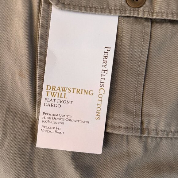 2/$18 SALE! ‎ Perry Ellis Cargo Stone Mens 44W Relax Fit Shorts Flap Pockets 10" - Picture 4 of 7